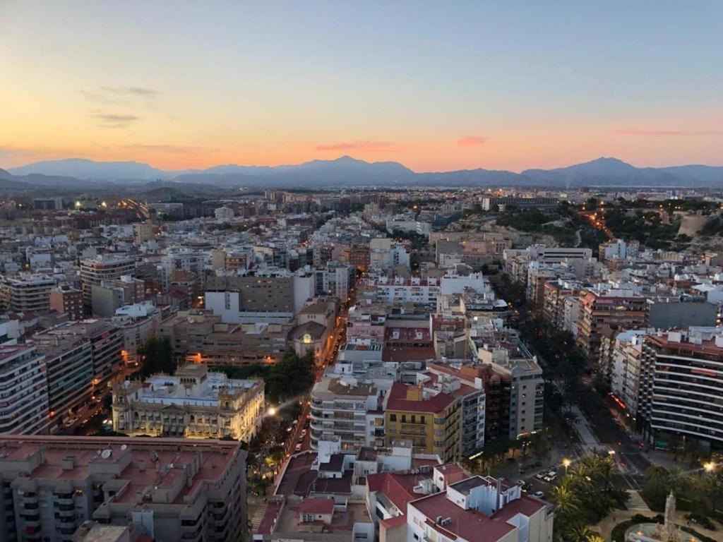 Incredible Apartment Alicante Esterno foto